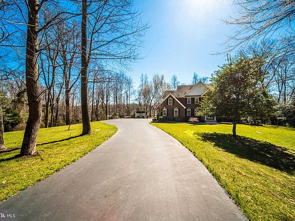 5th image of 1200 Hellen Creek Dr