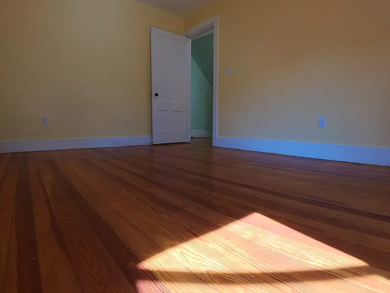 23 Roberts St #3 — Photo 9