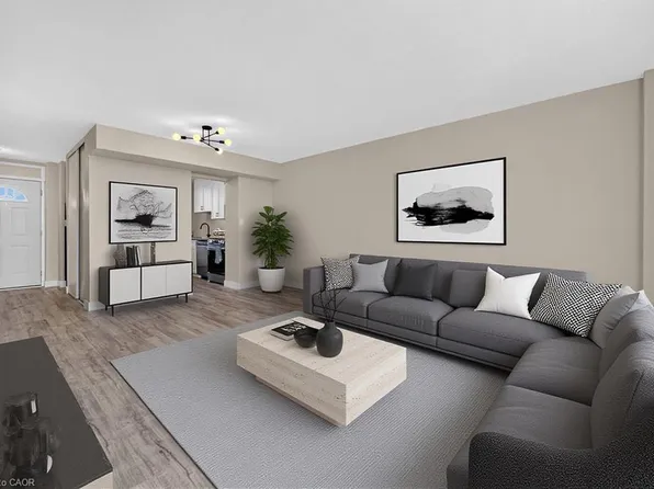 350 Quigley Rd #741, Hamilton, ON L8K 5N2