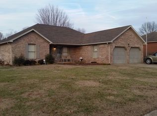 10366 Tecumseh Dr, Newburgh, IN 47630