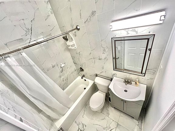 5th image of 2608 NW 26th St #3