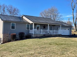231 E Baumgardner Ave, Rural Retreat, VA 24368