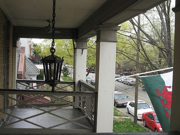 3rd image of 3001 W Grace St APT 4