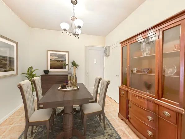 3025 Ocean Avenue image 1 of 17