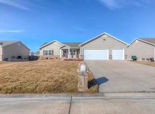 440 Glen Forest Dr, Troy, MO 63379