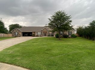 13 Hall Dr, Stuttgart, AR 72160