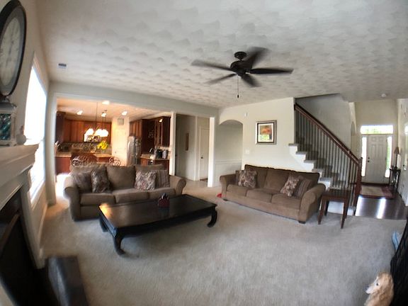 4th image of 2012 Kittridge Dr