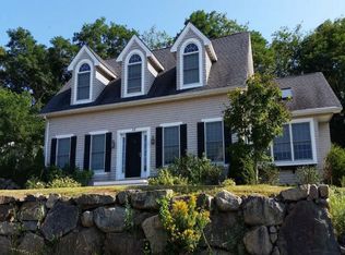 13 Lattof Farm Cir, Rockport, MA 01966