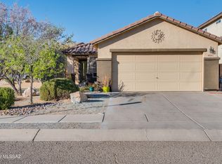 8990 N Roebling Dr, Tucson, AZ 85742