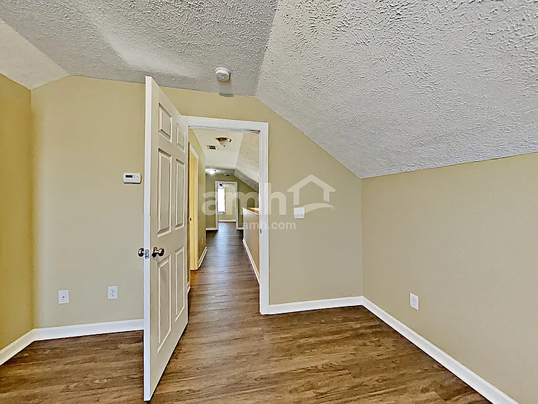 1640 O Green Cv — Photo 14