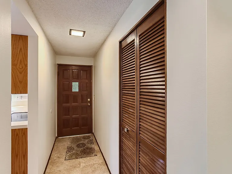 5203 Ogden Ct #B — Photo 4