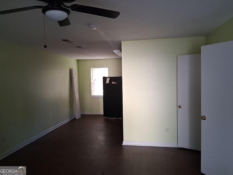 2nd image of 209 E Wilson St APT 31
