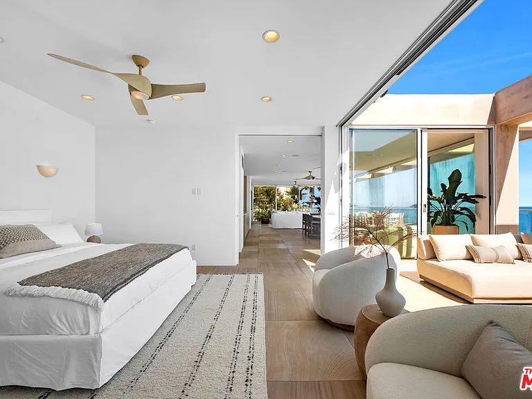 25102 Malibu Rd — Photo 26