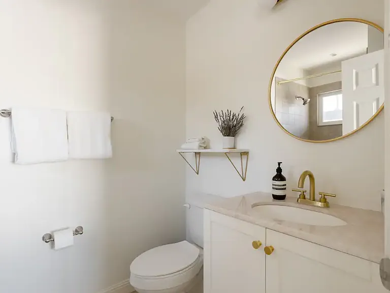2112 N Cardillo Ave — Photo 17