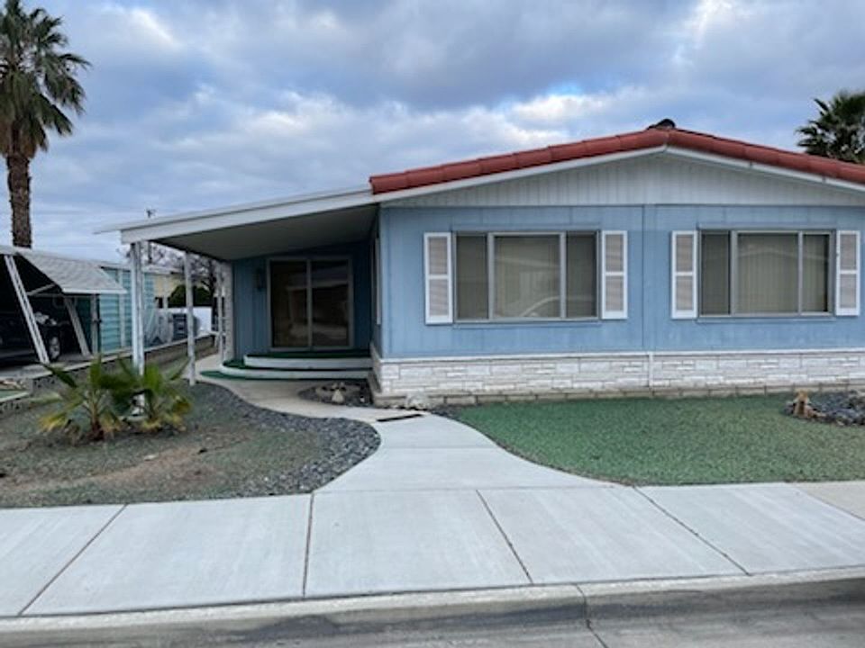 1st image of 563 La Cresta Dr