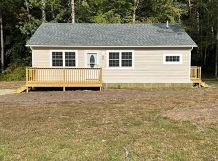 135 N Glebe Rd, Montross, VA 22520