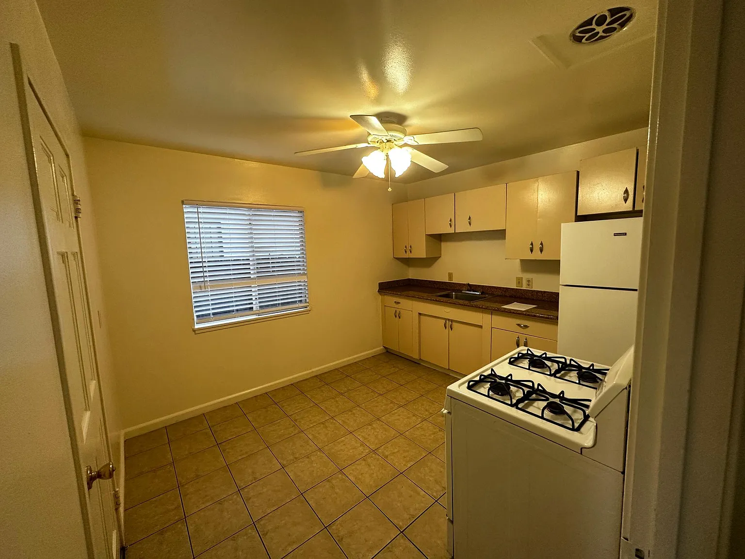 1510 Jefferson St — Photo 2