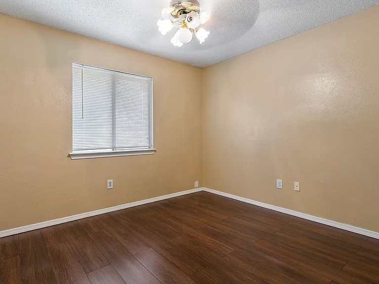 7605 Bryce Canyon Dr W — Photo 11