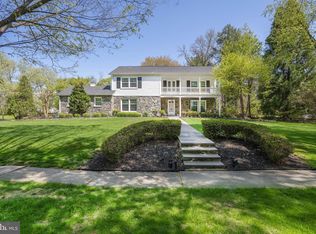 910 Augusta Rd, Wilmington, DE 19807