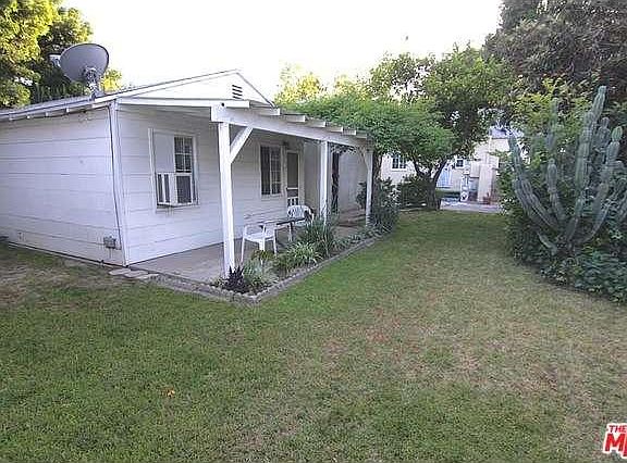 3rd image of 4738 Farmdale Ave