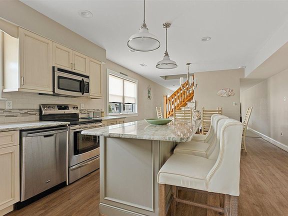 2nd image of 5100 Asbury Ave APT 5100