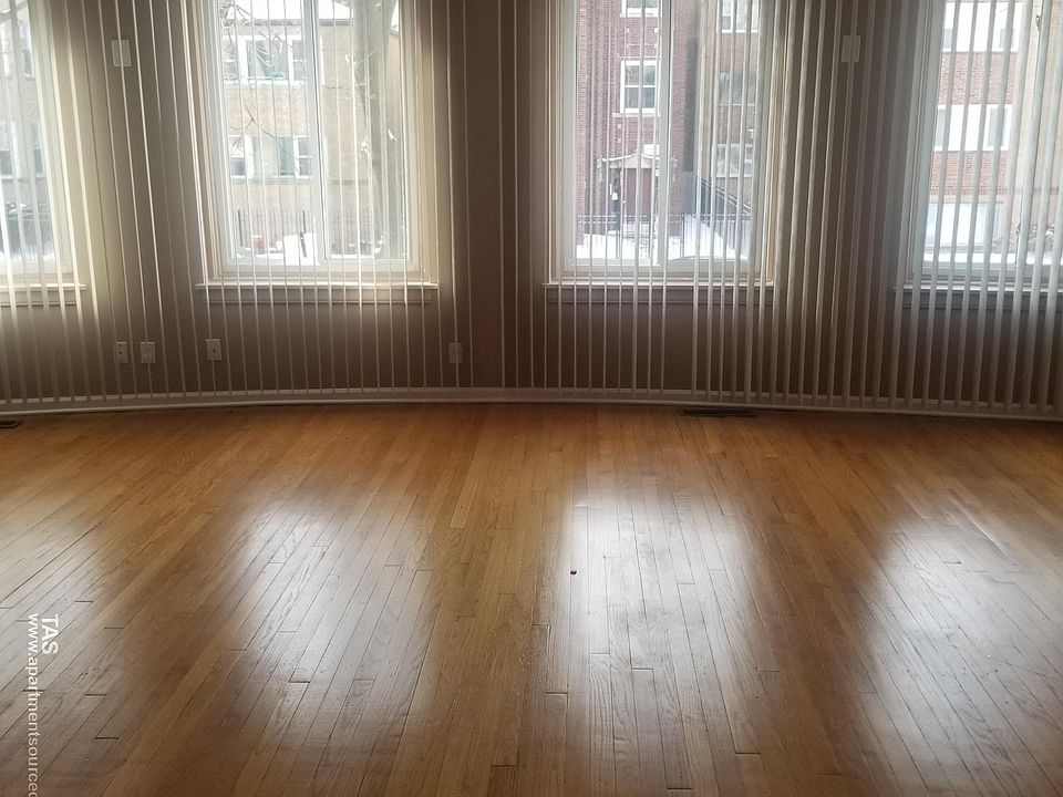 1st image of 6241 N Francisco Ave #One
