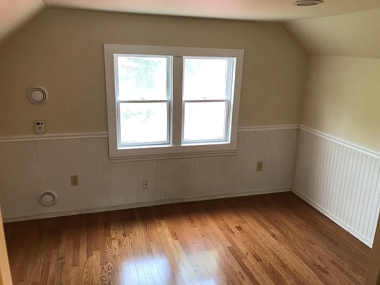 91 Airport Pkwy — Photo 21