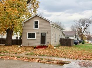 827 Pine St, Ottawa, IL 61350