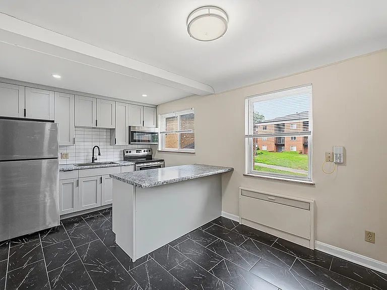 6428 Montgomery Rd #4 — Photo 7