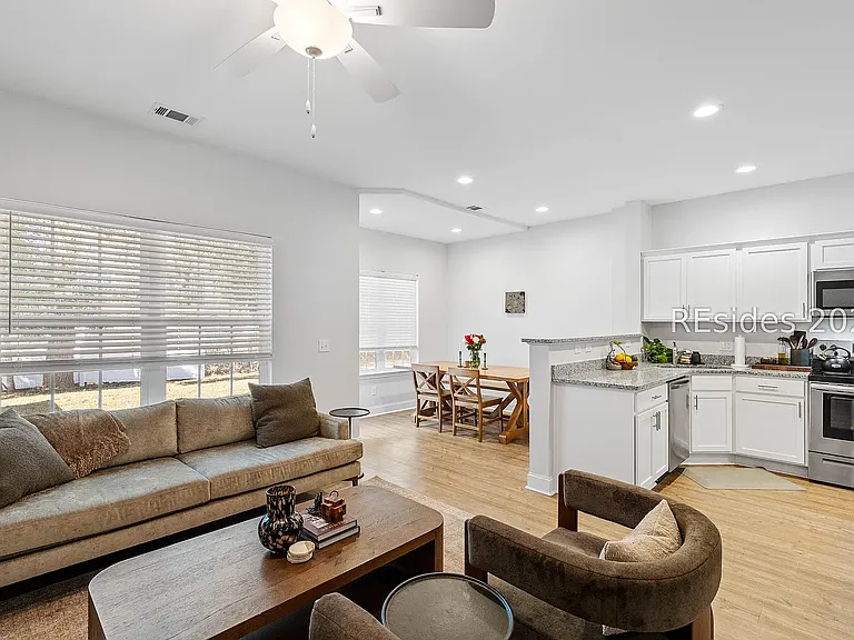 363 Dante Cir — Photo 8