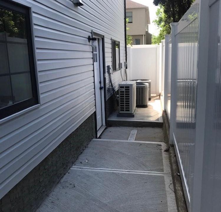 1st image of 80 Bennett Pl #1