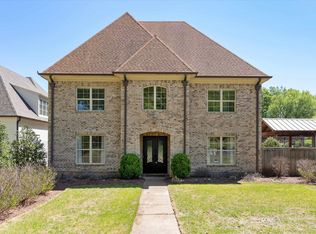 5168 Barry Rd, Memphis, TN 38117