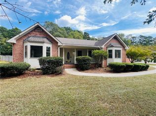 180 Antebellum Way, Fayetteville, GA 30215