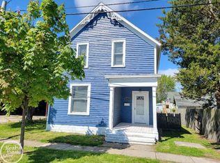 1113 8th St, Port Huron, MI 48060