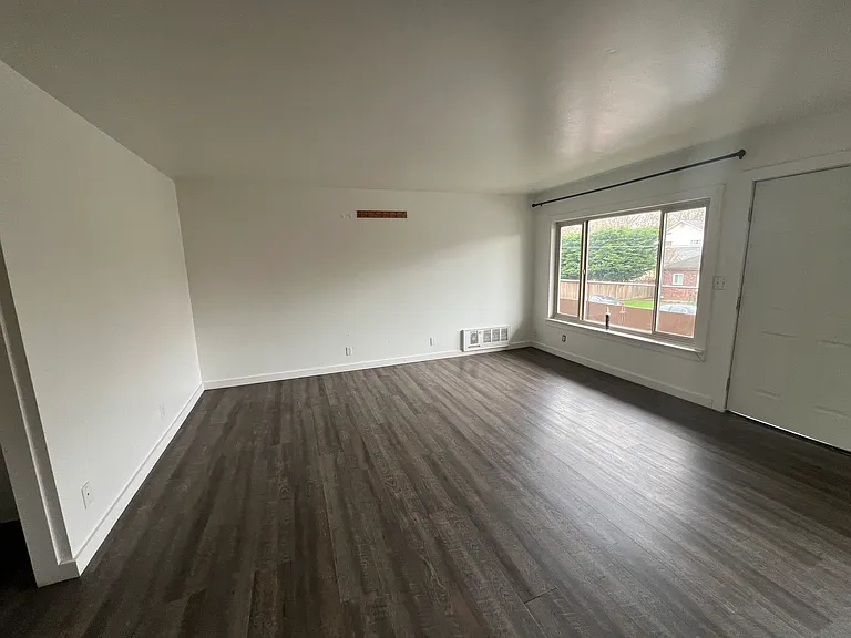 1010 N 1st St #5 — Photo 7