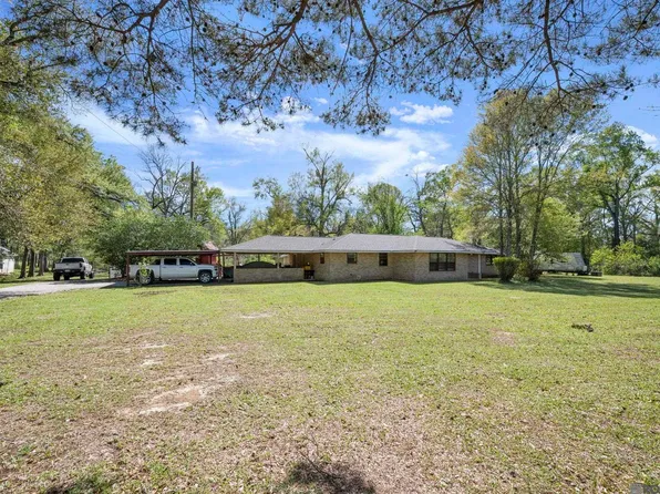 907 E Bayou Narcisse St, Gonzales, LA 70737