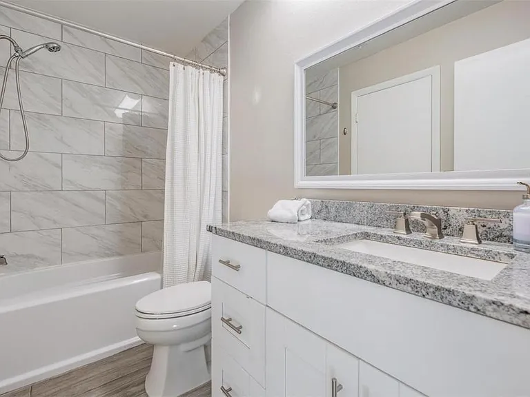 14631 Lake Forest Dr — Photo 14