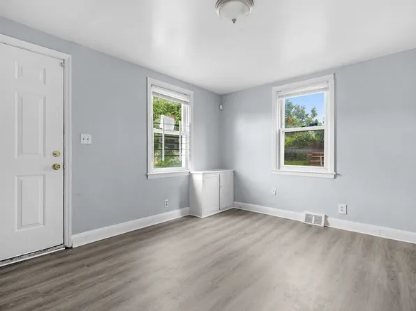 2729 Round Rd, Baltimore, MD 21225