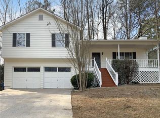 107 Brookside Dr, Dallas, GA 30132