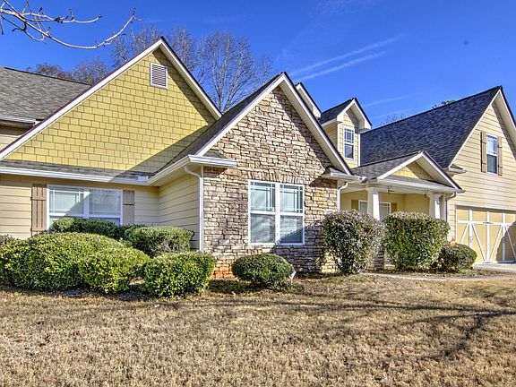 2nd image of 372 Castle Top Ln