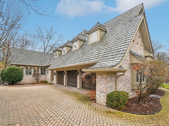 2nd image of 14 Briarwood Ln