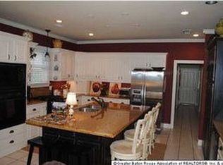 18930 W Pinnacle Cir, Baton Rouge, LA 70810