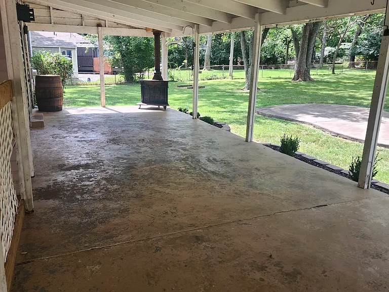 213 Ramsey Ln — Photo 10