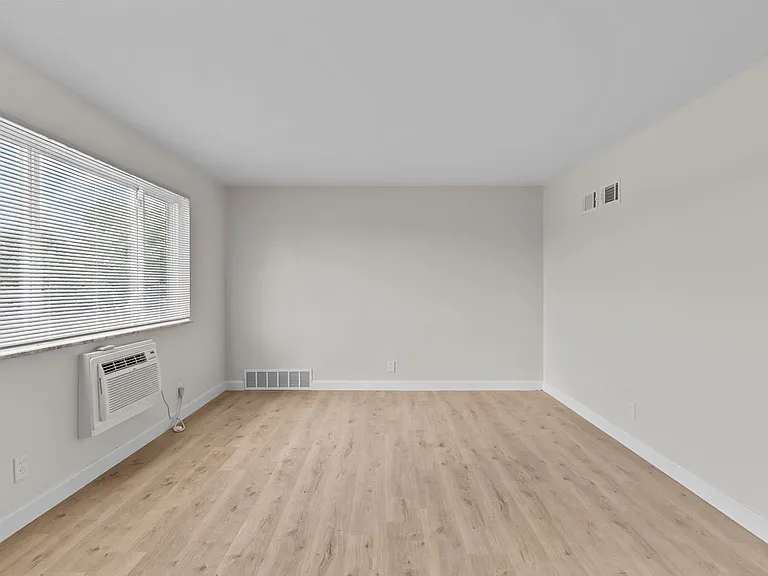 4617 Virginia Ave — Photo 13