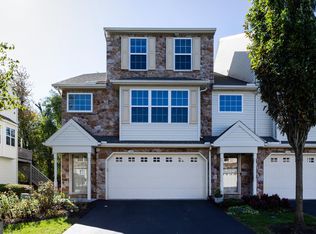 135 Mapleton Blvd, Harrisburg, PA 17112