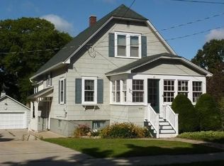 45 Cedar St, Hartford, WI 53027