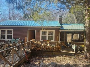 150 Poplar Ln, Crystal Spring, PA 15536