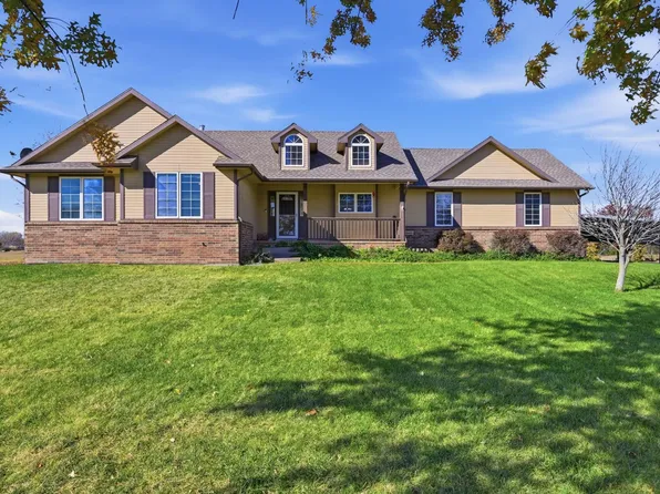 10622 W Bluewater Ct, Clearwater, KS 67026