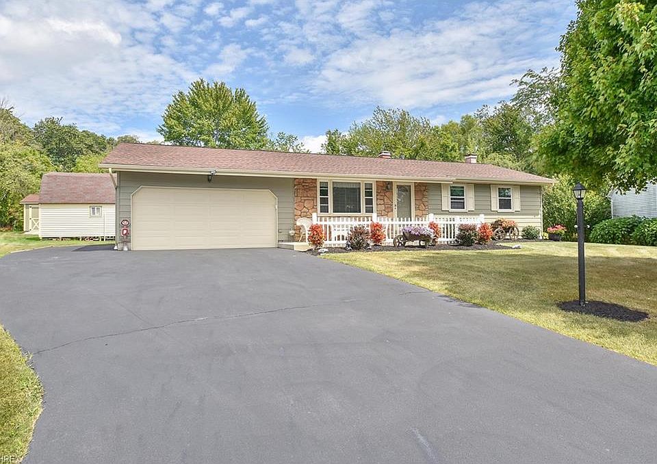 1st image of 1899 Laurelwood Pl