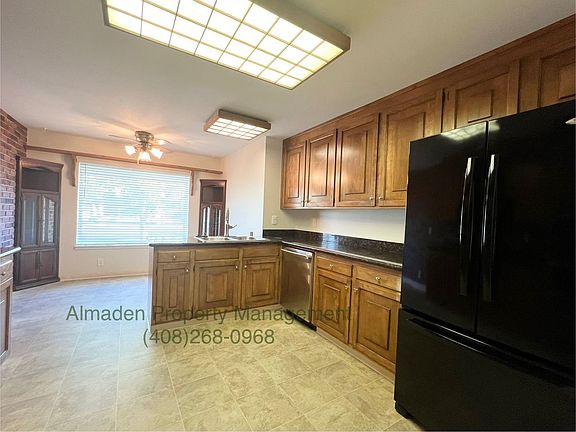 4th image of 6542 Camden Ave